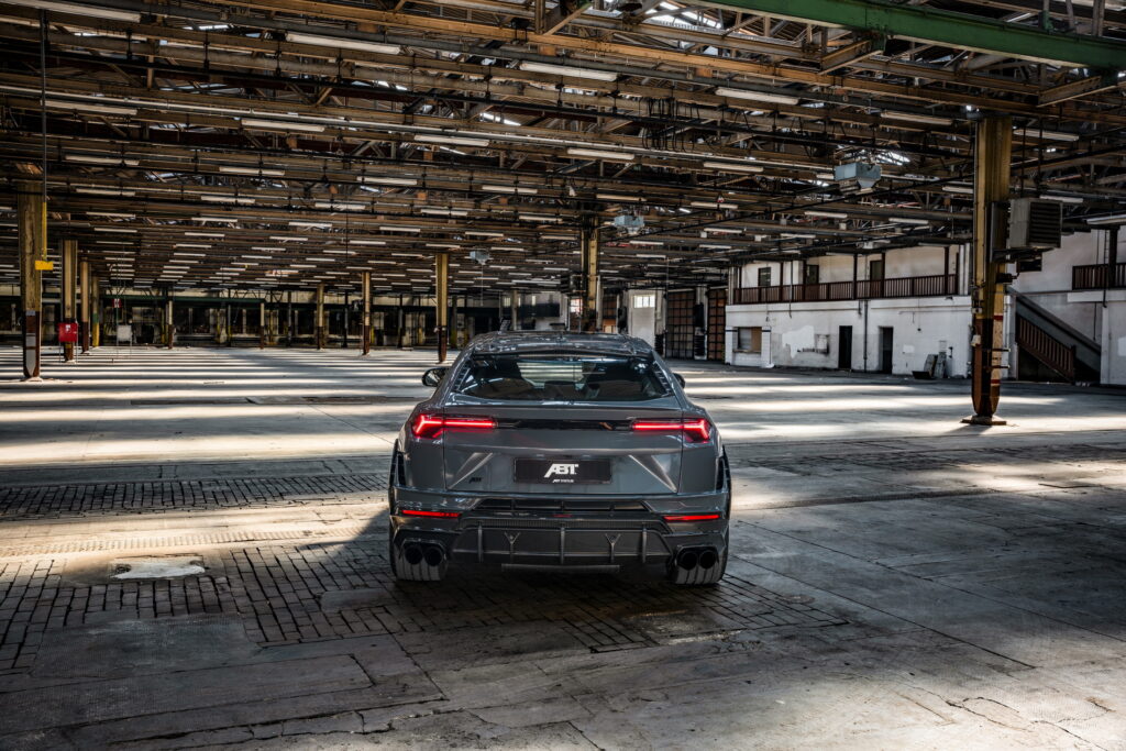 لامبورجيني اوروس تحصل على تعديلات ألمانية بالغة الشراسة مع ارتفاع قوتها إلى 810 حصان لامبورجيني اوروس تحصل على تعديلات ألمانية بالغة الشراسة مع ارتفاع قوتها إلى 810 حصان 1