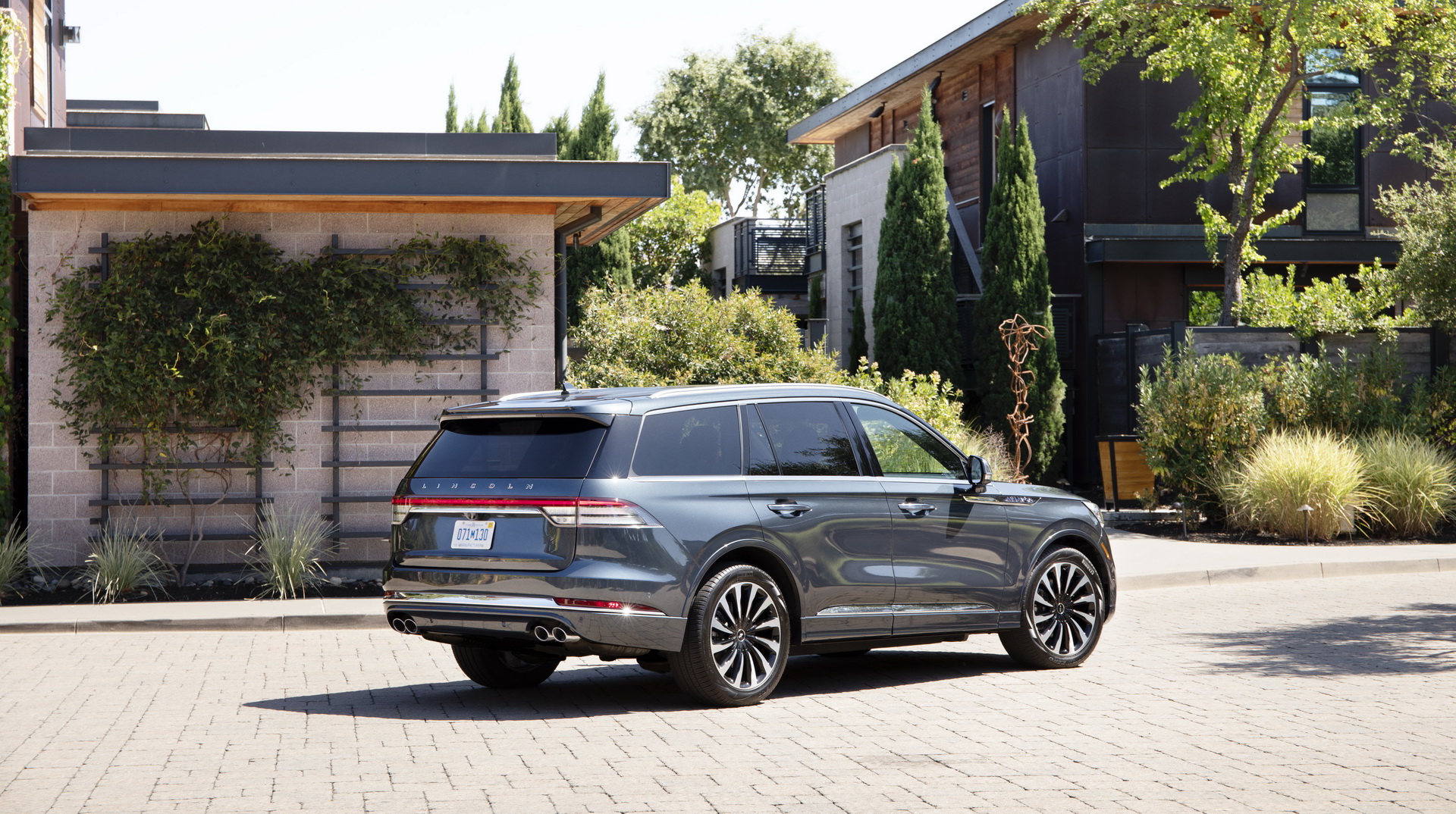 لينكولن-افياتور-2023-المربع-نت-4-2