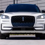 لينكولن-كورسير-2023-فيس-ليفت-المربع-نت-5