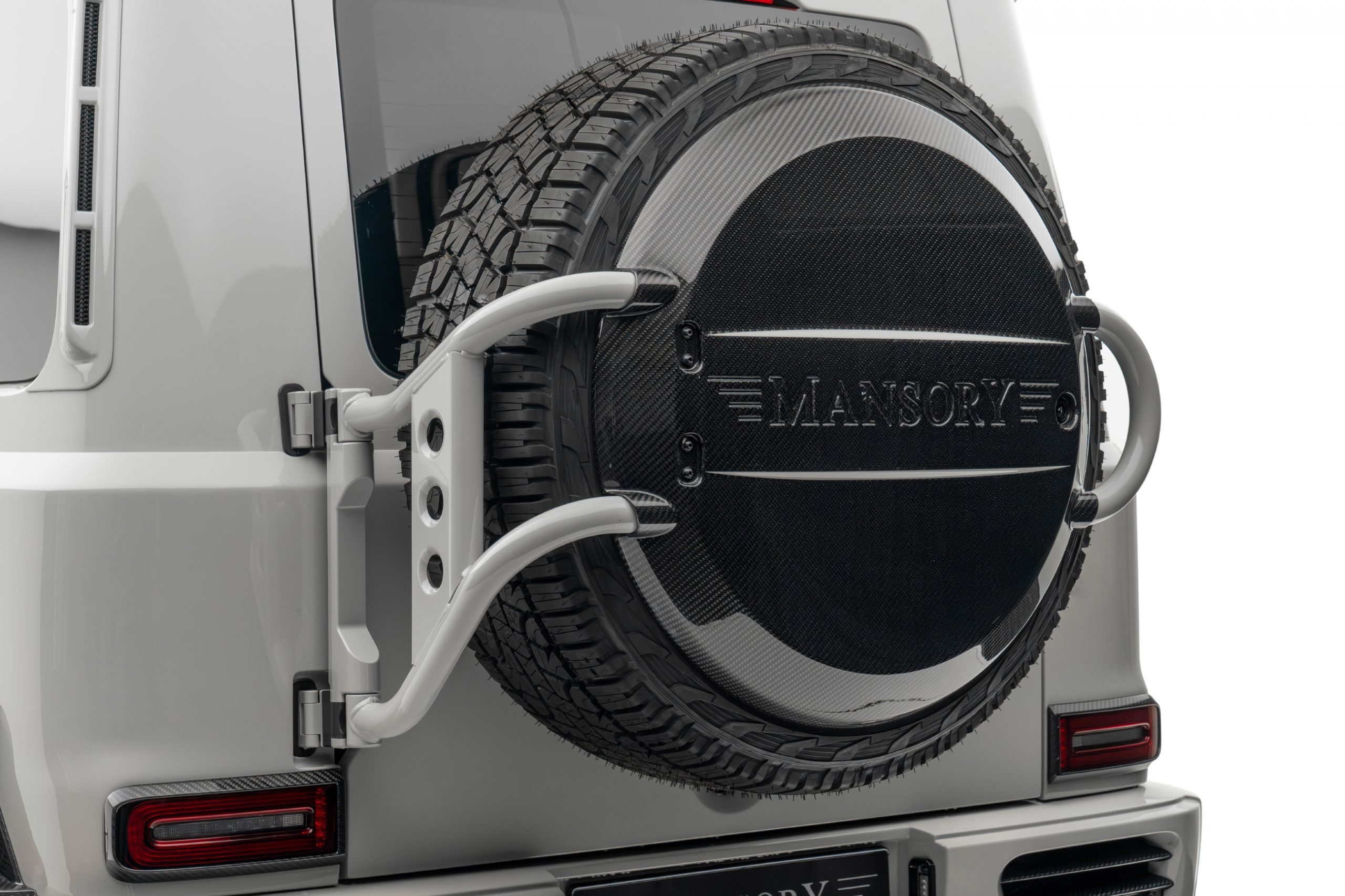 مرسيدس AMG G63 4X4 تحصل على إصدار حصري من مانسوري الألمانية بقوة 850 حصان مرسيدس AMG G63 4X4 تحصل على إصدار حصري من مانسوري الألمانية بقوة 850 حصان 15