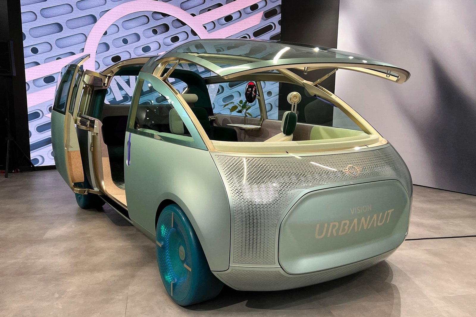 ميني قد تطلق سيارة كهربائية جديدة كلياً بسبعة مقاعد خلال الأعوام القادمة ميني قد تطلق سيارة كهربائية جديدة كلياً بسبعة مقاعد خلال الأعوام القادمة 3