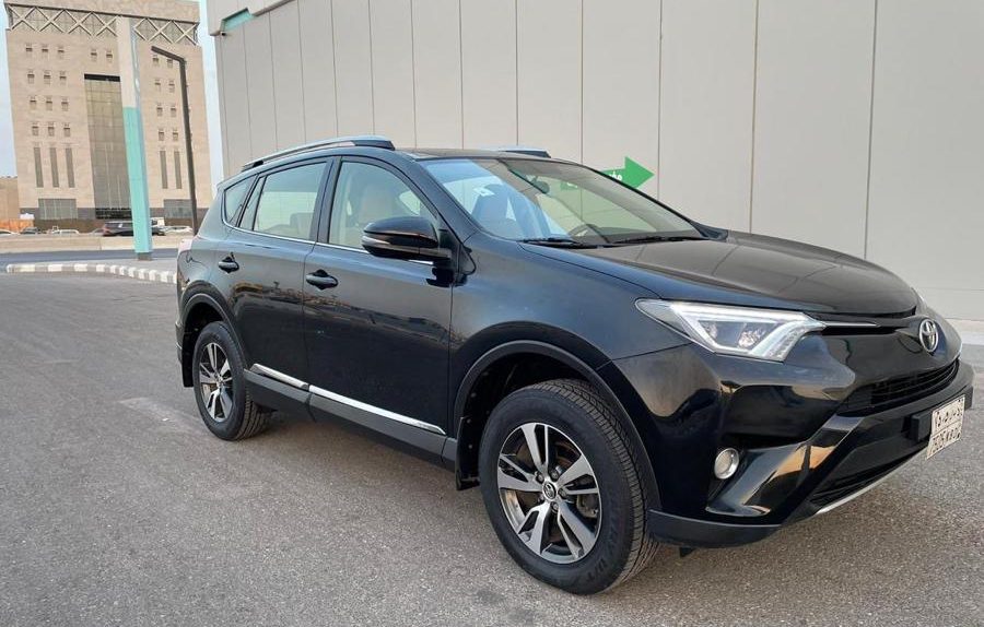 كم سعر تويوتا راف فور 2017 الكروس أوفر وفئاتها في السعودية؟ كم سعر تويوتا راف فور 2017 الكروس أوفر وفئاتها في السعودية؟ 5