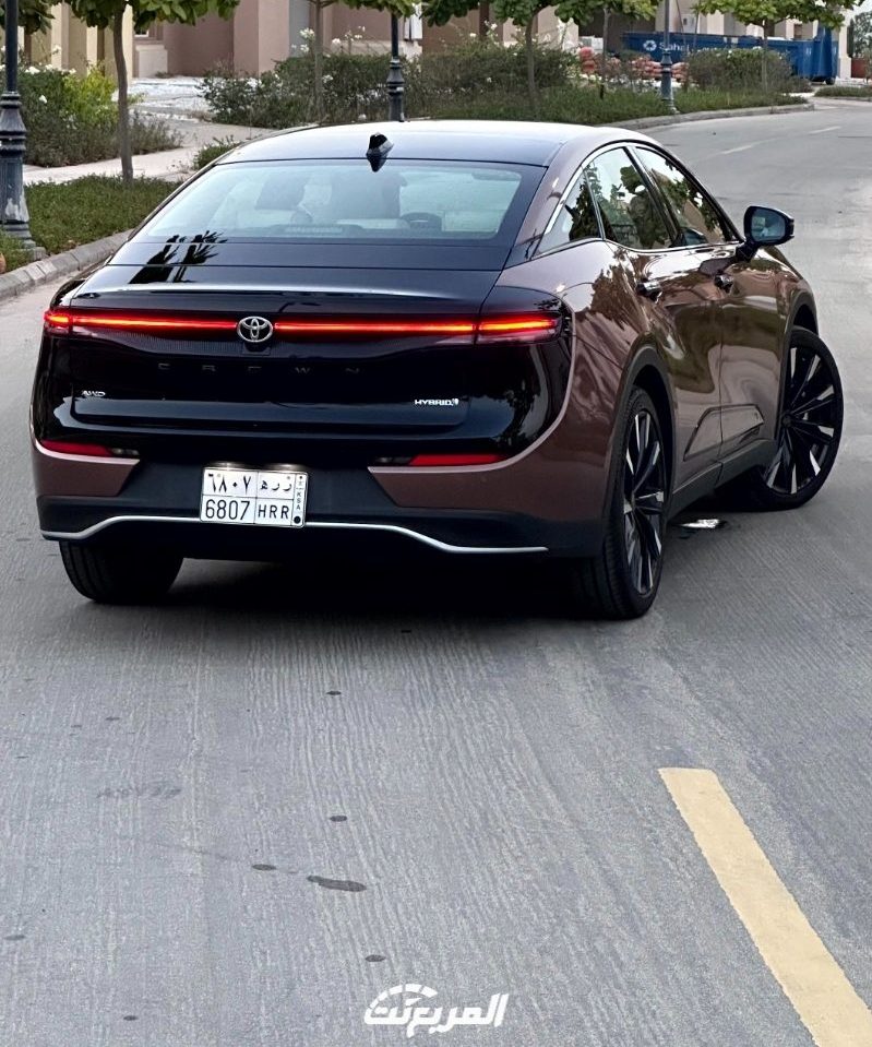 أبرز تجهيزات تويوتا كراون ٢٠٢٣ ومواصفاتها في السعودية (بالأسعار) أبرز تجهيزات تويوتا كراون ٢٠٢٣ ومواصفاتها في السعودية (بالأسعار) 4