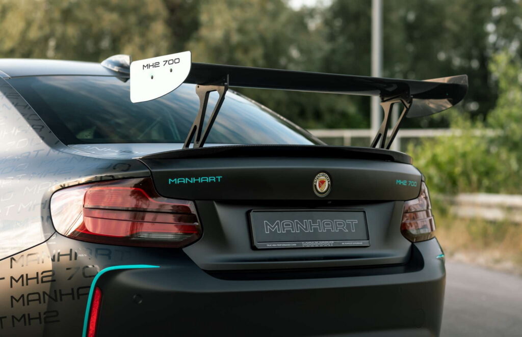 بي ام دبليو M2 كومبيتيشن تحصل على تعديلات شرسة من مانهارت الألمانية بقوة 700 حصان بي ام دبليو M2 كومبيتيشن تحصل على تعديلات شرسة من مانهارت الألمانية بقوة 700 حصان 9