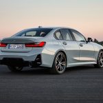 بي-ام-دبليو-الفئة-الثالثة-2023-12