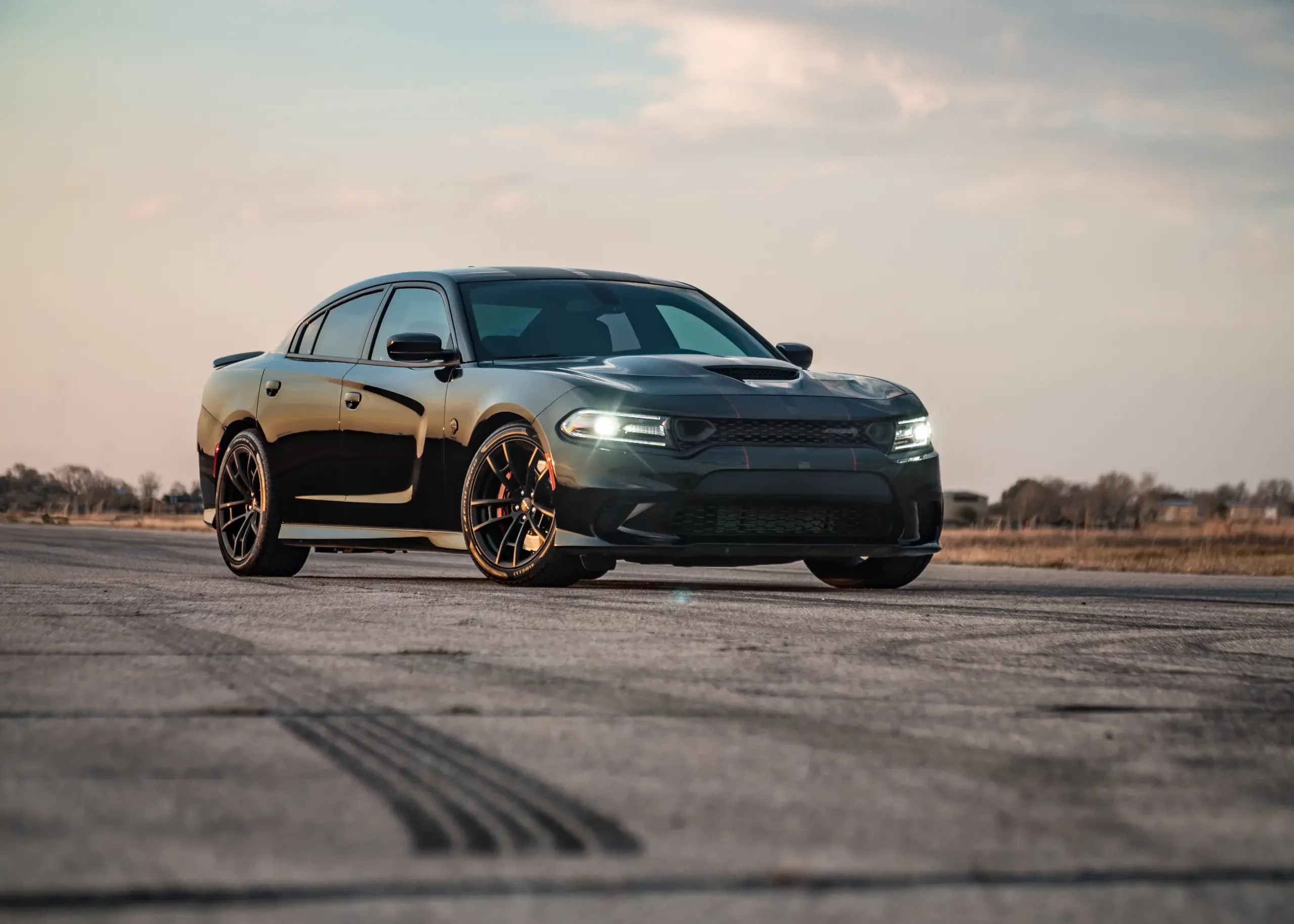 هينيسي تودع سيارتي دودج تشالنجر و تشارجر بإصدارات حصرية بقوة 1,000 حصان! هينيسي تودع سيارتي دودج تشالنجر و تشارجر بإصدارات حصرية بقوة 1,000 حصان! 13