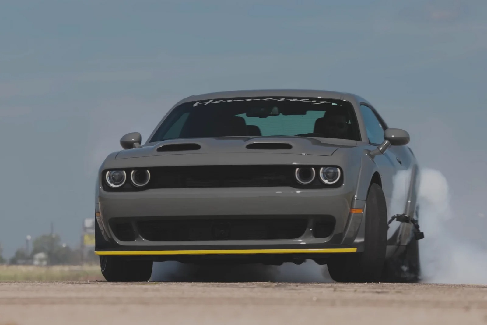 هينيسي تودع سيارتي دودج تشالنجر و تشارجر بإصدارات حصرية بقوة 1,000 حصان! هينيسي تودع سيارتي دودج تشالنجر و تشارجر بإصدارات حصرية بقوة 1,000 حصان! 2