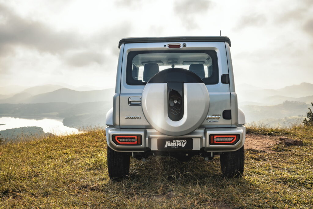 سوزوكي جمني تحصل على أفخم إصدار رسمي في تاريخها سوزوكي جمني تحصل على أفخم إصدار رسمي في تاريخها 15