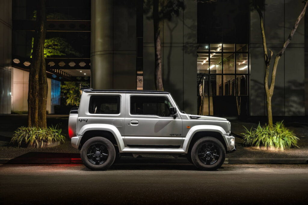 سوزوكي جمني تحصل على أفخم إصدار رسمي في تاريخها سوزوكي جمني تحصل على أفخم إصدار رسمي في تاريخها 1