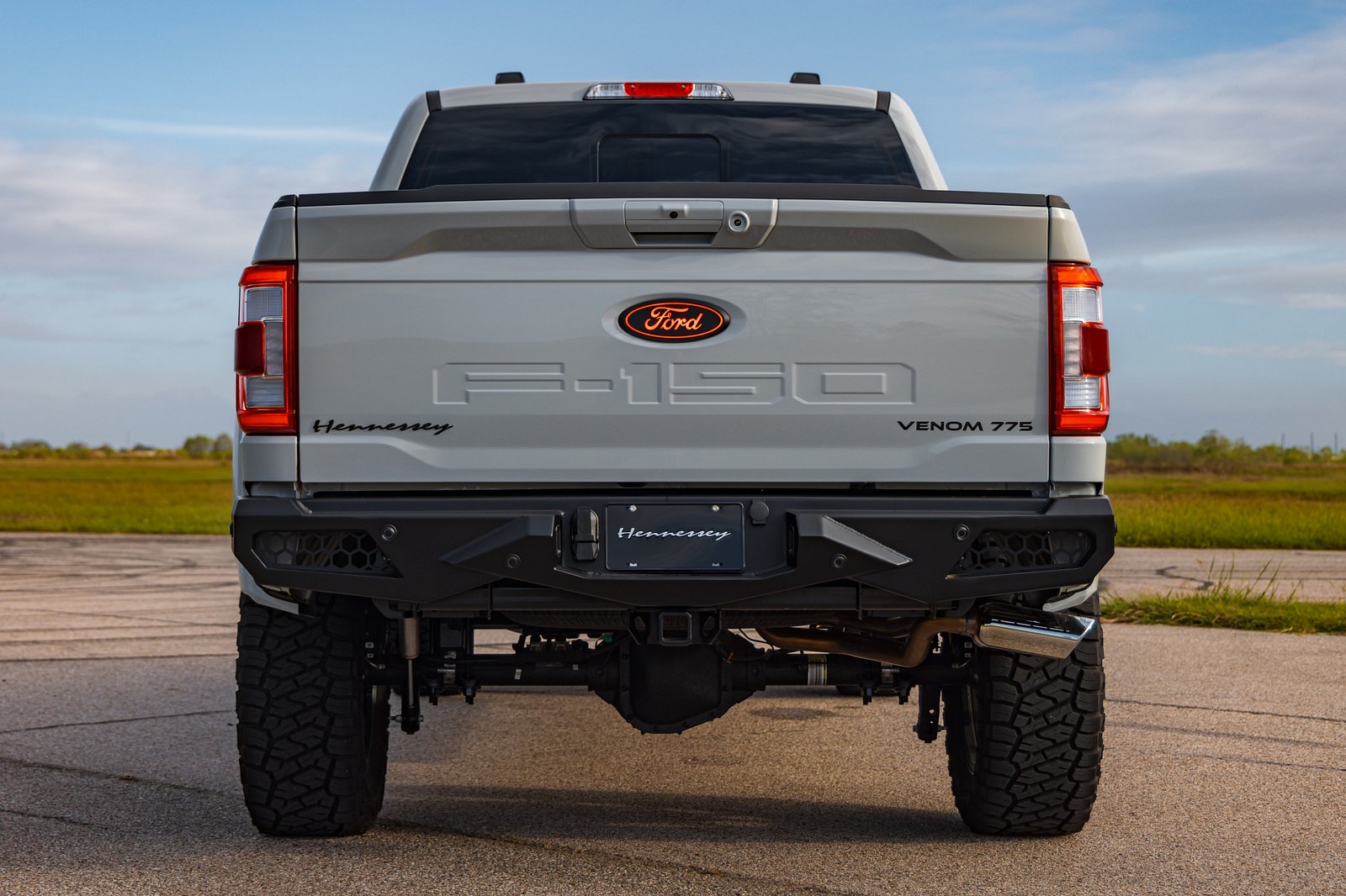 فورد F-150 تحصل على إصدار فائق من هينيسي لمنافسة إصدار رابتر R و رام TRX فورد F-150 تحصل على إصدار فائق من هينيسي لمنافسة إصدار رابتر R و رام TRX 1