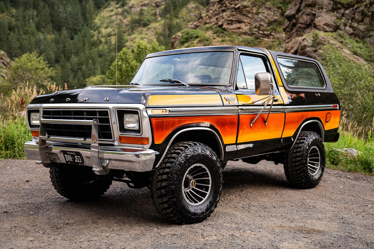 نسخة رائعة من فورد برونكو 1979 الكلاسيكية تحصل على محرك V8 حديث نسخة رائعة من فورد برونكو 1979 الكلاسيكية تحصل على محرك V8 حديث 3