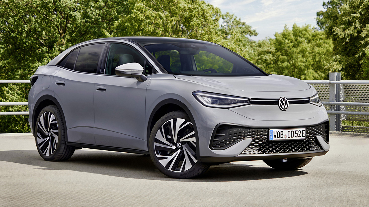 فولكس واجن تكشف عن ID.4 و ID.5 موديلات 2024 بتحديثات واسعة تشمل زيادة 75% بعزم الدوران فولكس واجن ID.5
