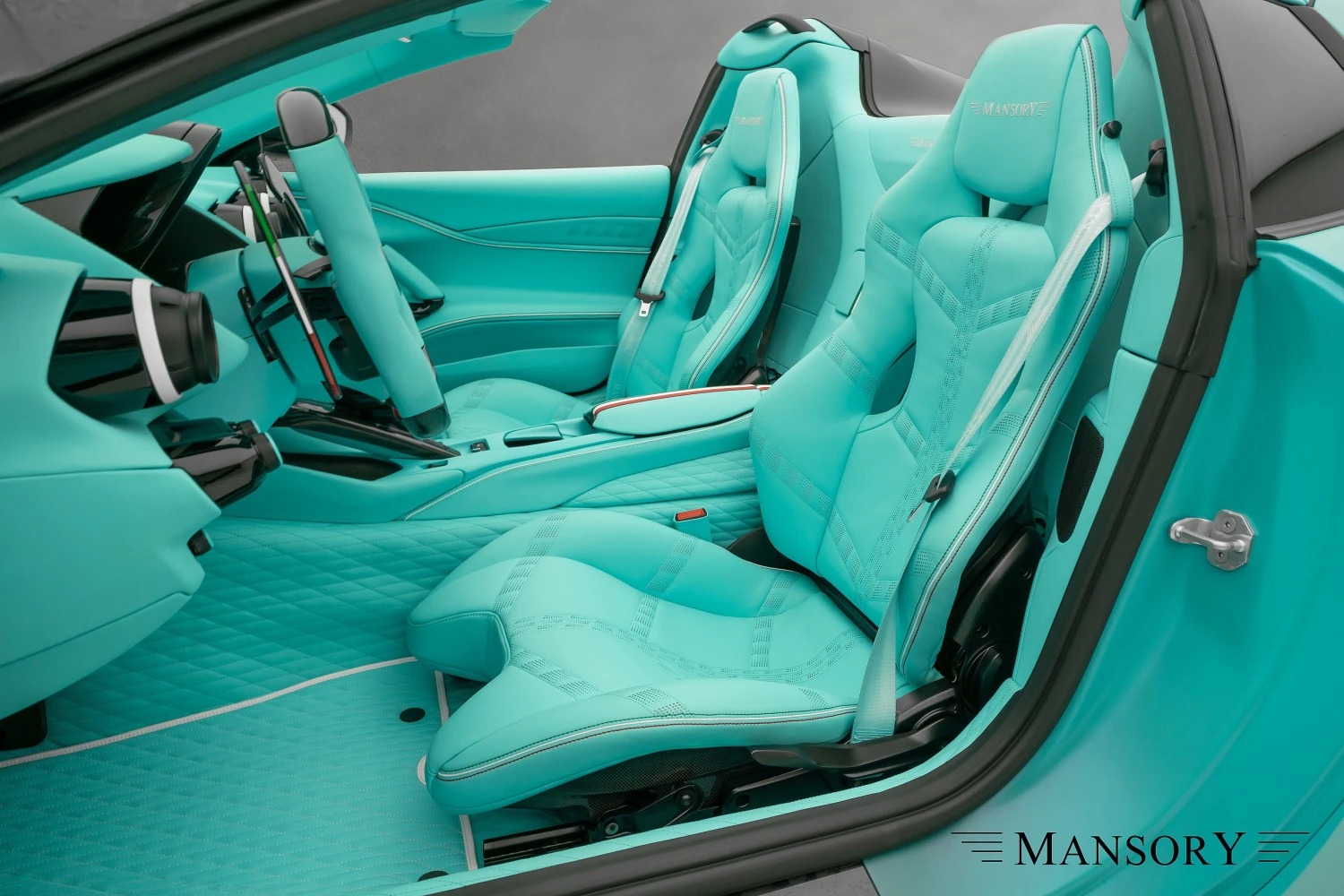 مانسوري الألمانية تكشف عن واحدة من أغرب وأقوى سياراتها الفائقة المعدلة حتى الآن مانسوري الألمانية تكشف عن واحدة من أغرب وأقوى سياراتها الفائقة المعدلة حتى الآن 8