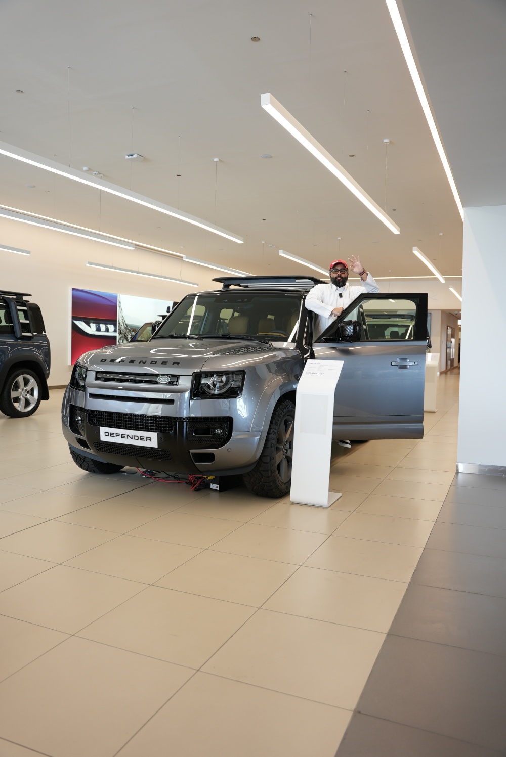 لاندروفر ديفندر “أيقونة المغامرة”.. تعرف على فئات (90 و110 و130) موديل 2023 #على_السريع لاندروفر ديفندر