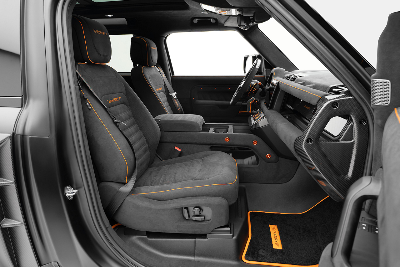 لاندروفر ديفندر تحصل على إصدار أسود جذاب من مانسوري بقوة 650 حصان لاندروفر ديفندر من مانسوري