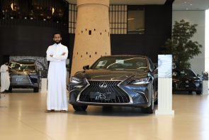 مواصفات لكزس ES ستاندرد على السريع.. أبرز 10 معلومات عن تجهيزات السيدان 6