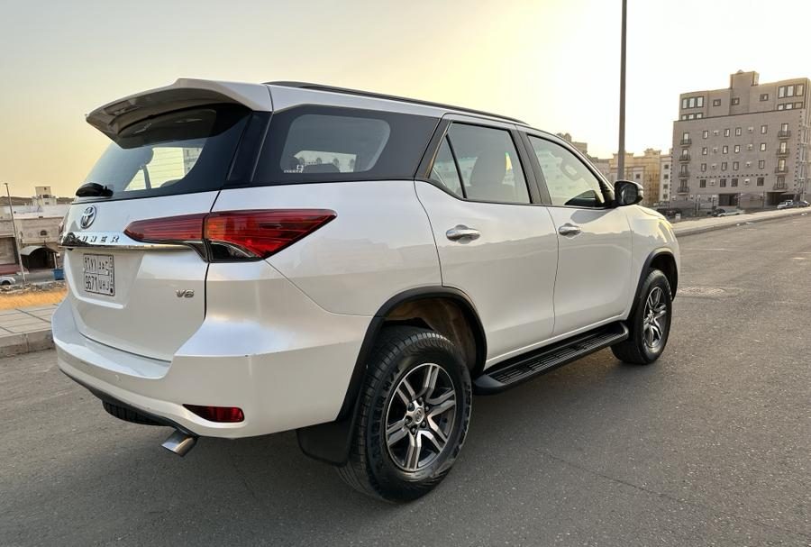 ما هي أسعار تويوتا فورتشنر 2016 للبيع في السوق السعودي؟ ما هي أسعار تويوتا فورتشنر 2016 للبيع في السوق السعودي؟ 7