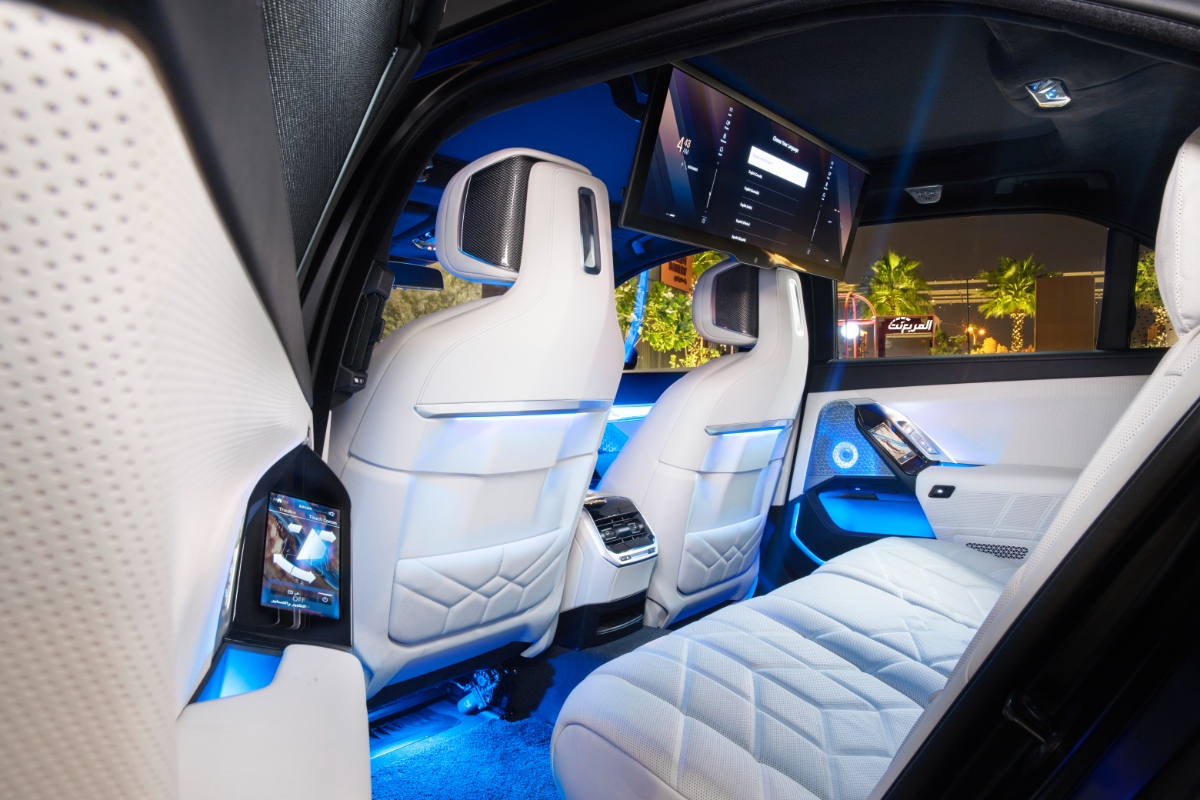 بي ام دبليو i7 "الفئة السابعة الكهربائية" في جلسة تصوير خاصة "57 صورة" BMW i7 2024 بي ام دبليو i7 "الفئة السابعة الكهربائية" في جلسة تصوير خاصة "57 صورة" BMW i7 2024 53