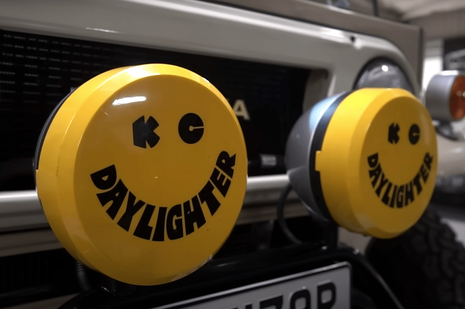 تويوتا لاندكروزر FJ تحصل على نسخة مجددة بالكامل بمظهر كلاسيكي ومحرك لكزس V8 حديث تويوتا لاندكروزر FJ تحصل على نسخة مجددة بالكامل بمظهر كلاسيكي ومحرك لكزس V8 حديث 5