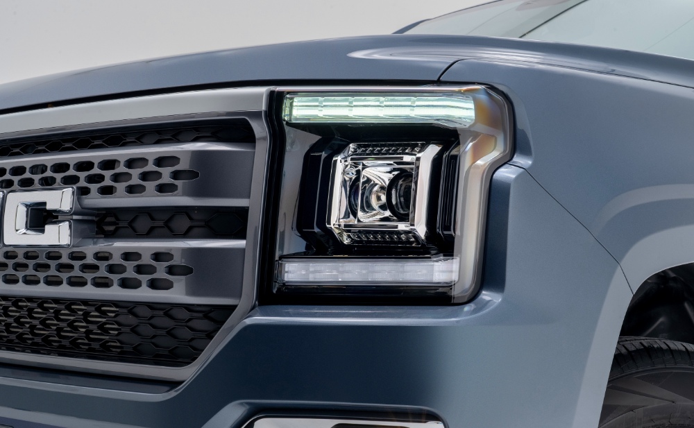 جاي إم سي جراند أفينيو 2024 بيك اب صينية جديدة وتنافسية في السوق السعودي (المواصفات كاملة) جاي إم سي جراند أفينيو 2024 المصابيح الامامية