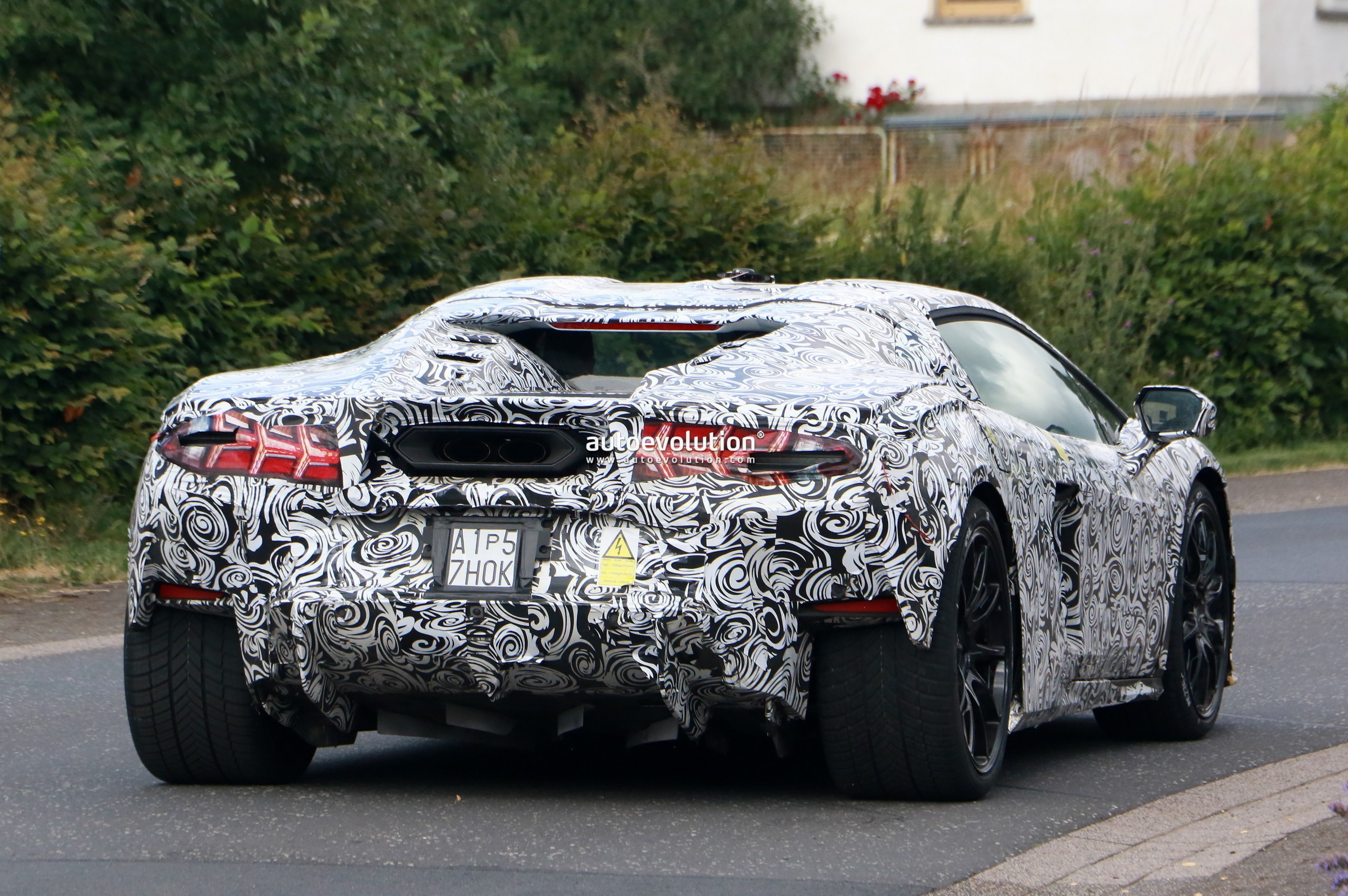 لامبورجيني تستعد لطرح سوبركار مثيرة جديدة ستحل محل موديل هوراكان الحالي لامبورجيني تستعد لطرح سوبركار مثيرة جديدة ستحل محل موديل هوراكان الحالي 1