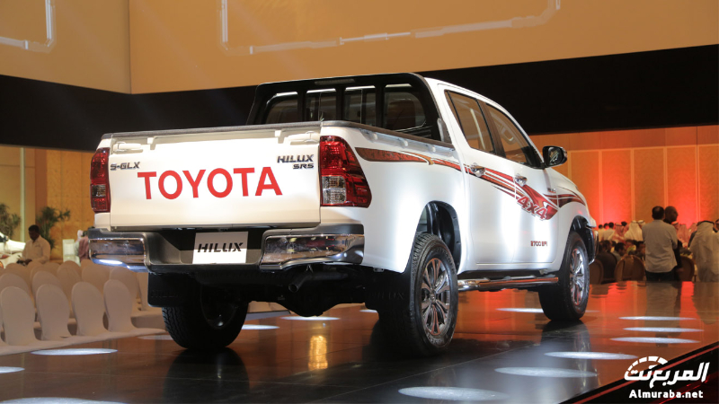قطع غيار تويوتا هايلوکس 2016: أين تجدها للبيع مع الأسعار؟ سعر قطع غيار هايلكس 2016