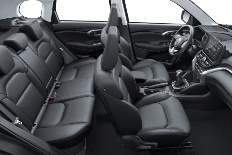 صور سوزوكي جراند فيتارا 2023 من الداخل