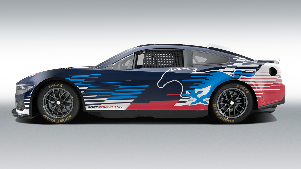 فورد موستنج ناسكار 2024 الجديدة كلياً تنكشف رسمياً بالعديد من التعديلات الفائقة فورد موستنج ناسكار 2024 الجديدة كلياً تنكشف رسمياً بالعديد من التعديلات الفائقة 9
