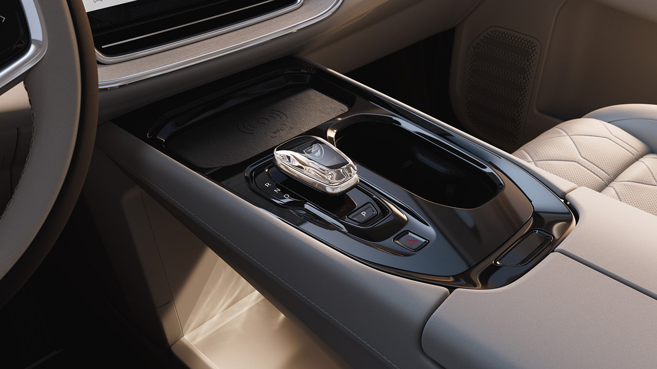 فولفو EM90 هي أول ميني فان كهربائية فاخرة للعلامة السويدية بمدى يتجاوز 730 كيلومتر! فولفو EM90 هي أول ميني فان كهربائية فاخرة للعلامة السويدية بمدى يتجاوز 730 كيلومتر! 12