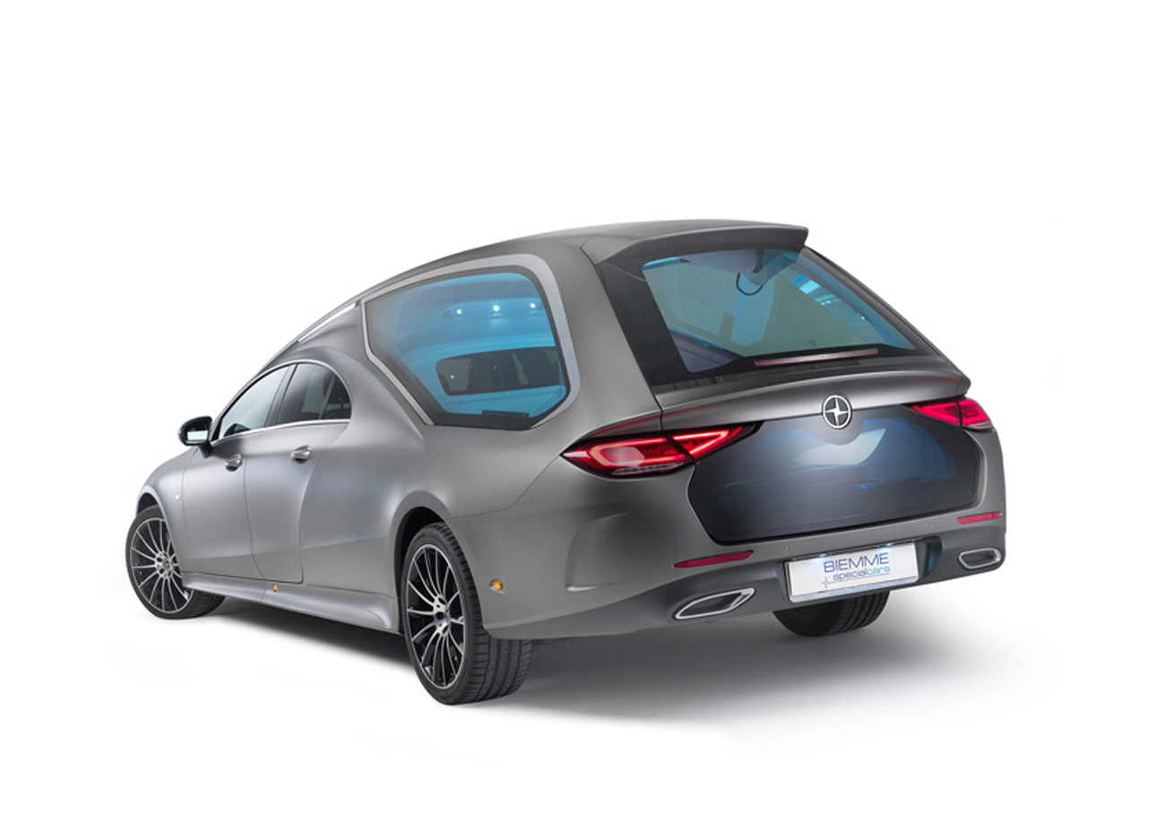 رولزرويس جوست ومرسيدس CLS تحصلان على نسخ مخصصة لنقل الموتى رولزرويس جوست ومرسيدس CLS تحصلان على نسخ مخصصة لنقل الموتى 5