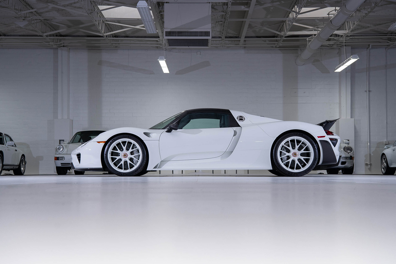 بورش 918 سبايدر بإصدار حصري للغاية تحقق سعر قياسي جديد بعد بيعها في مزاد علني بورش 918 سبايدر بإصدار حصري للغاية تحقق سعر قياسي جديد بعد بيعها في مزاد علني 2