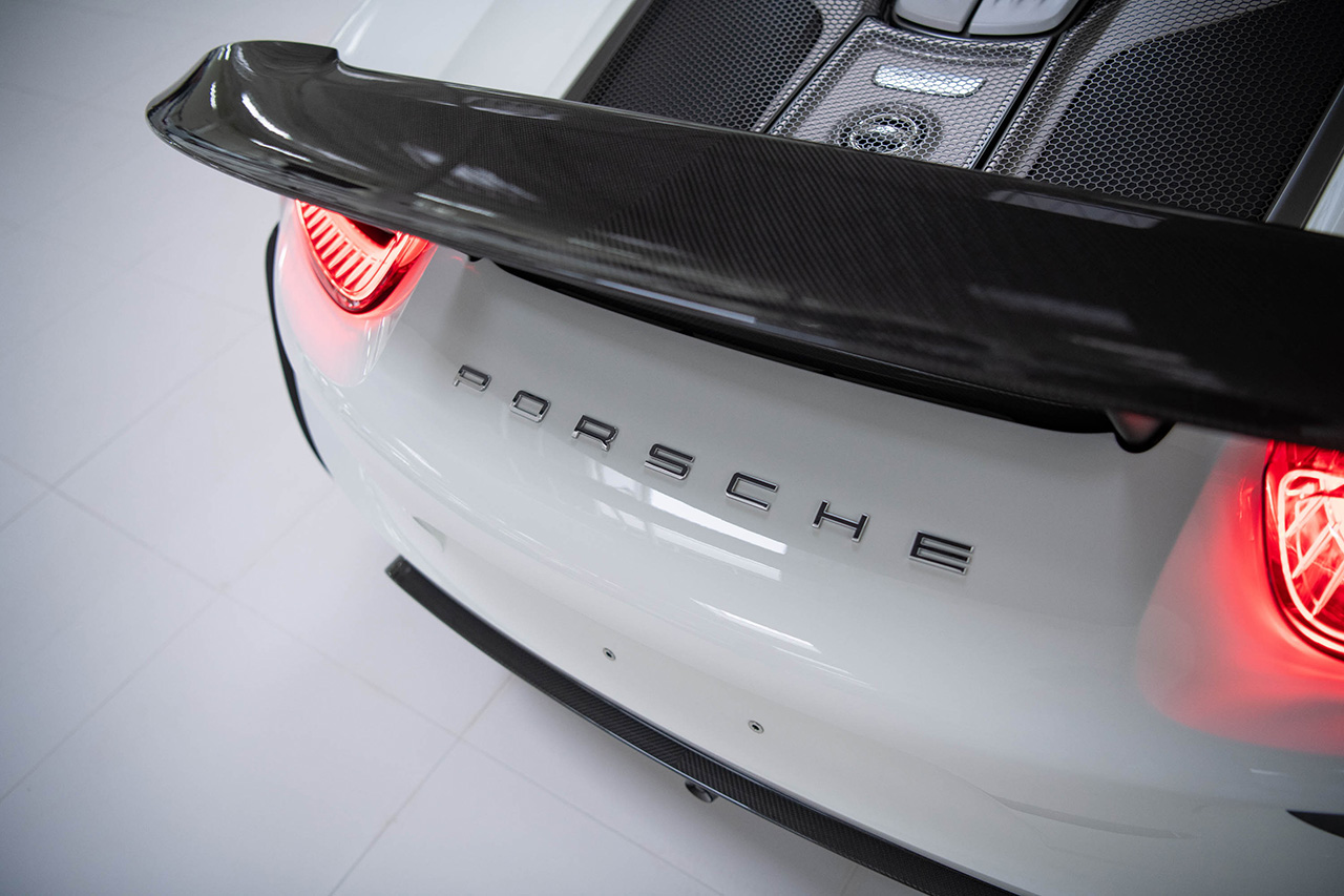 بورش 918 سبايدر بإصدار حصري للغاية تحقق سعر قياسي جديد بعد بيعها في مزاد علني بورش 918 سبايدر بإصدار حصري للغاية تحقق سعر قياسي جديد بعد بيعها في مزاد علني 15