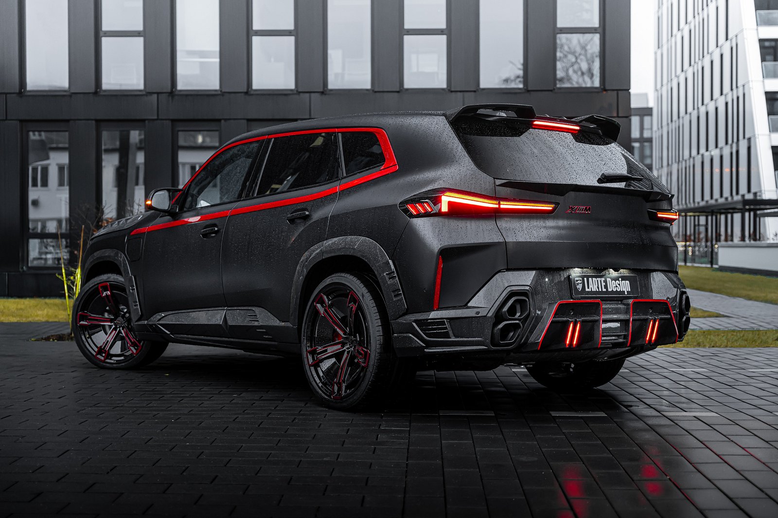 بي ام دبليو XM تحصل على أجرأ تعديلات لها حتى الآن من شركة لارتي ديزاين الألمانية بي ام دبليو XM Label