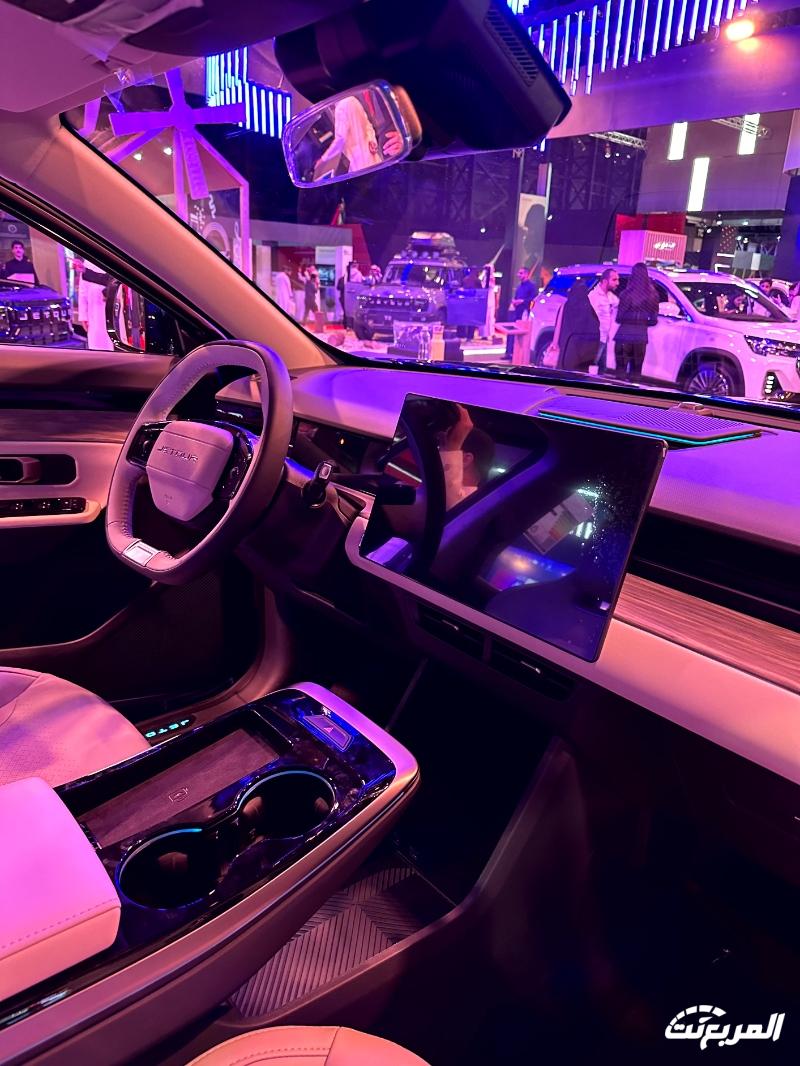 جيتور تجذب الأنظار إليها في معرض الرياض للسيارات بإطلاق طراز “T2” جيتور تجذب الأنظار إليها في معرض الرياض للسيارات بإطلاق طراز “T2” 19