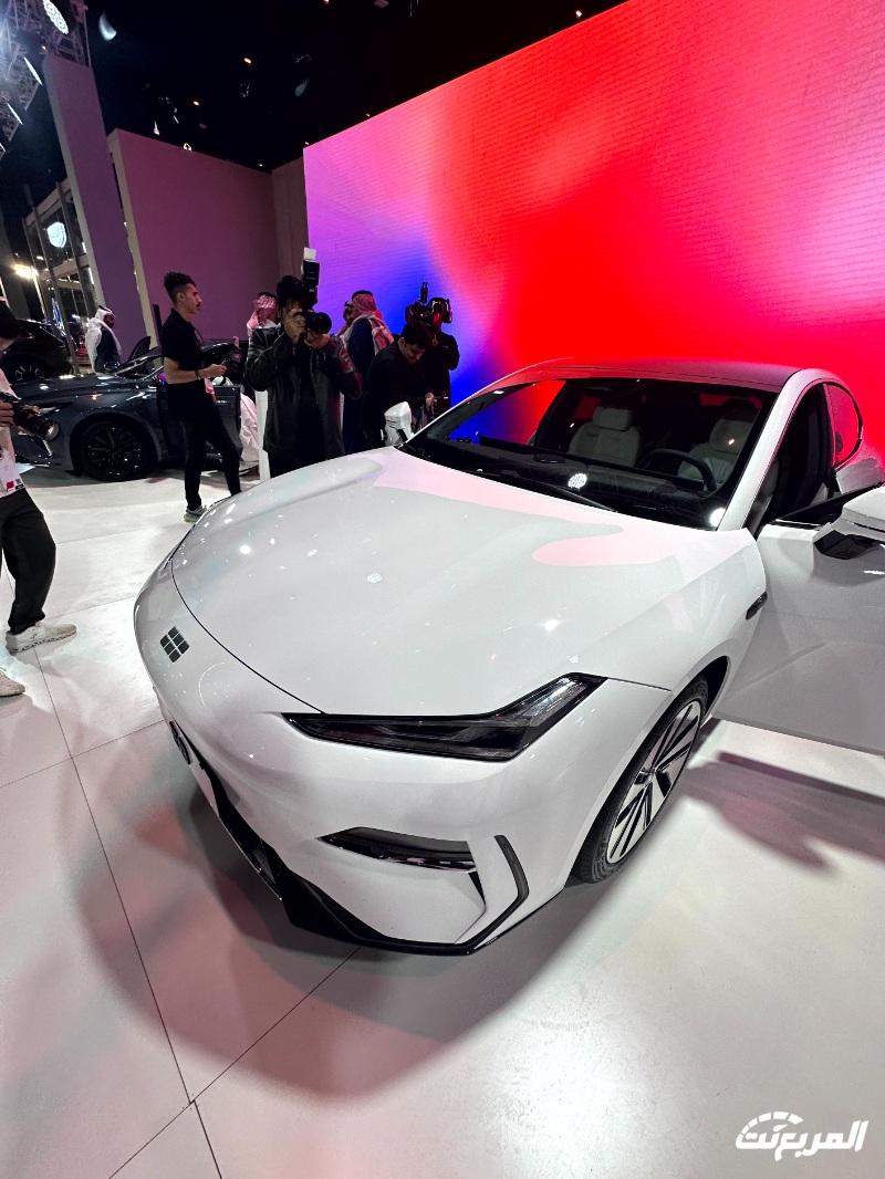 جيلي في معرض الرياض تكشف عن طراز كهربائي وآخر يعمل بالميثانول وسيارة سيدان متوسطة الحجم جيلي في معرض الرياض تكشف عن طراز كهربائي وآخر يعمل بالميثانول وسيارة سيدان متوسطة الحجم 23