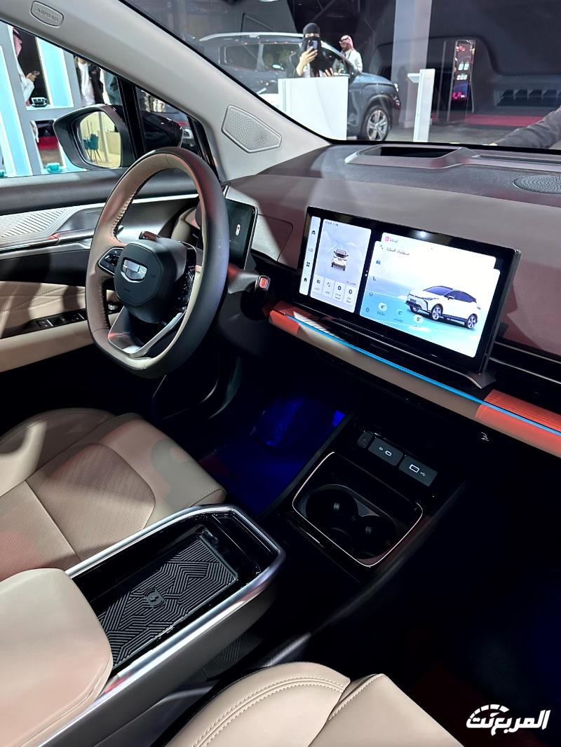 جيلي في معرض الرياض تكشف عن طراز كهربائي وآخر يعمل بالميثانول وسيارة سيدان متوسطة الحجم جيلي في معرض الرياض تكشف عن طراز كهربائي وآخر يعمل بالميثانول وسيارة سيدان متوسطة الحجم 44