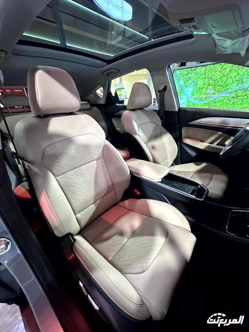 جيلي في معرض الرياض تكشف عن طراز كهربائي وآخر يعمل بالميثانول وسيارة سيدان متوسطة الحجم جيلي في معرض الرياض تكشف عن طراز كهربائي وآخر يعمل بالميثانول وسيارة سيدان متوسطة الحجم 42