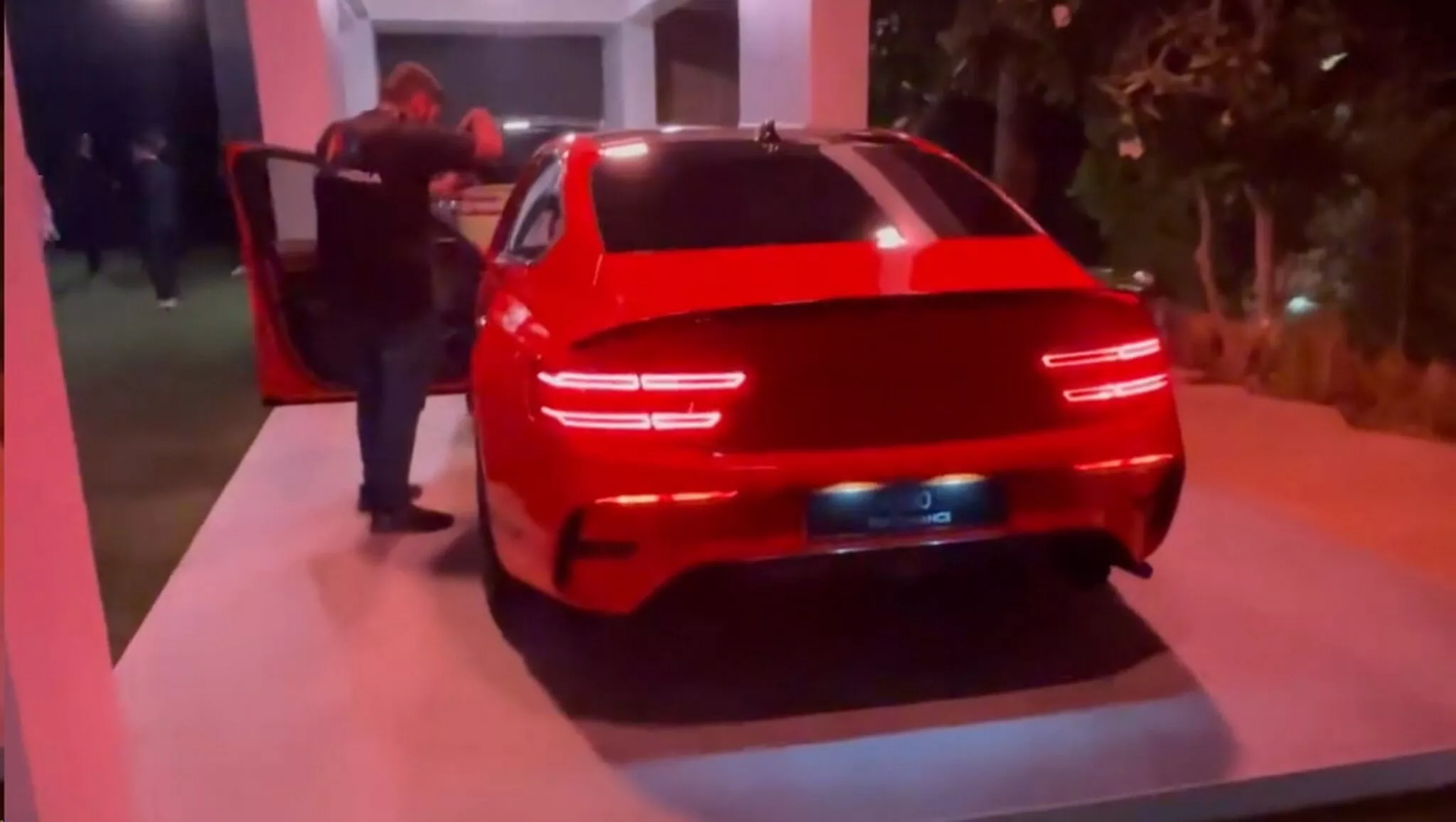 جينيسيس تكشف عن إصدار G80 بيرفورمانس رياضي، وإصدار GV80 Twilight الأكثر فخامة وحصرية في دبي جينيسيس تكشف عن إصدار G80 بيرفورمانس رياضي، وإصدار GV80 Twilight الأكثر فخامة وحصرية في دبي 2