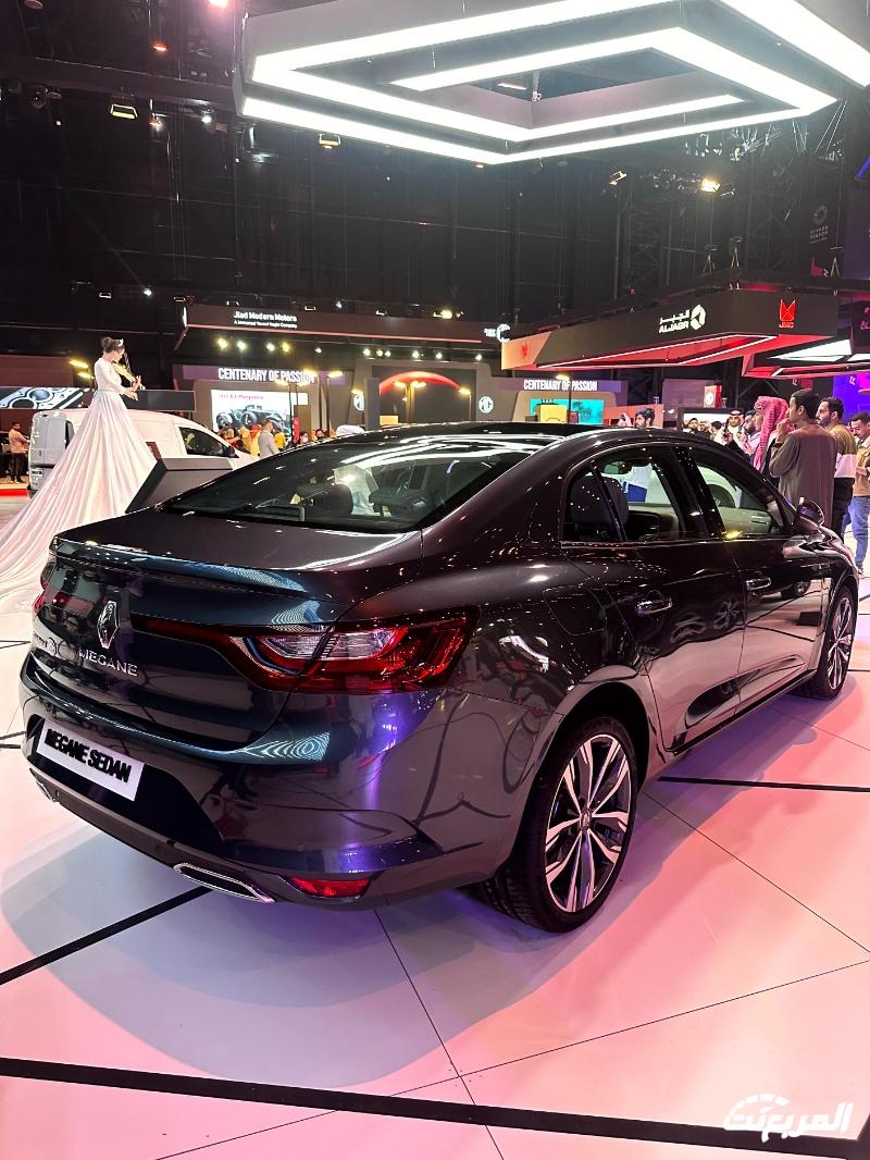 رينو في معرض الرياض تكشف عن 3 طرازات استعدادا لطرحها في السوق السعودي رينو في معرض الرياض تكشف عن 3 طرازات استعدادا لطرحها في السوق السعودي 46