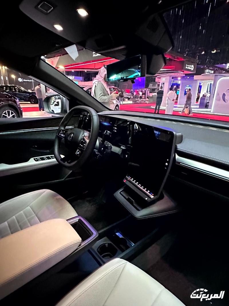 رينو في معرض الرياض تكشف عن 3 طرازات استعدادا لطرحها في السوق السعودي رينو في معرض الرياض تكشف عن 3 طرازات استعدادا لطرحها في السوق السعودي 70