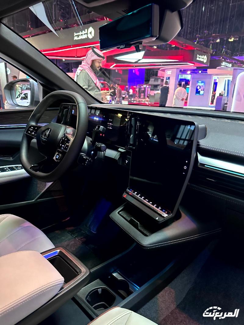 رينو في معرض الرياض تكشف عن 3 طرازات استعدادا لطرحها في السوق السعودي رينو في معرض الرياض تكشف عن 3 طرازات استعدادا لطرحها في السوق السعودي 71