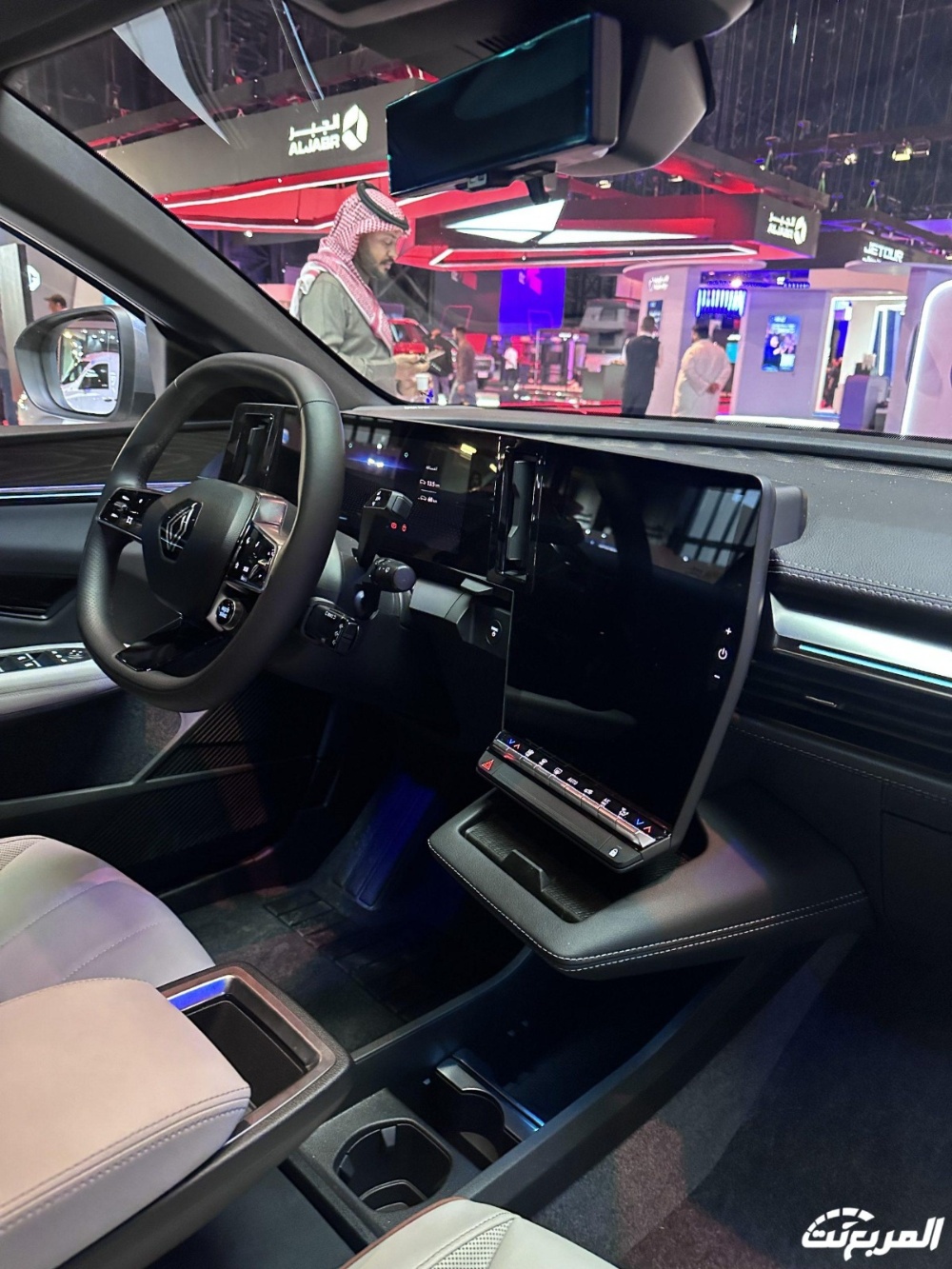 رينو الوعلان تتألق في معرض الرياض للسيارات 2023.. وتكشف النقاب عن أحدث سياراتها بتكنولوجيا المستقبل رينو الوعلان تتألق في معرض الرياض للسيارات 2023.. وتكشف النقاب عن أحدث سياراتها بتكنولوجيا المستقبل 13