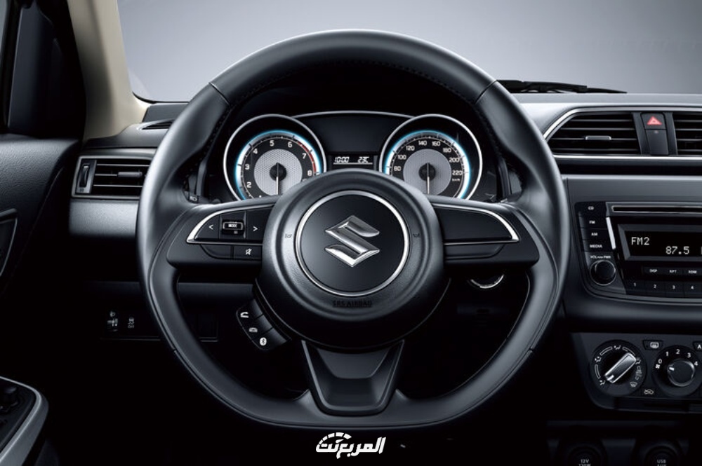 سوزوكي ديزاير 2024 تعرف على مواصفات السيدان الارخص في تشكيلة الصانع الياباني سوزوكي ديزاير 2024 المقود