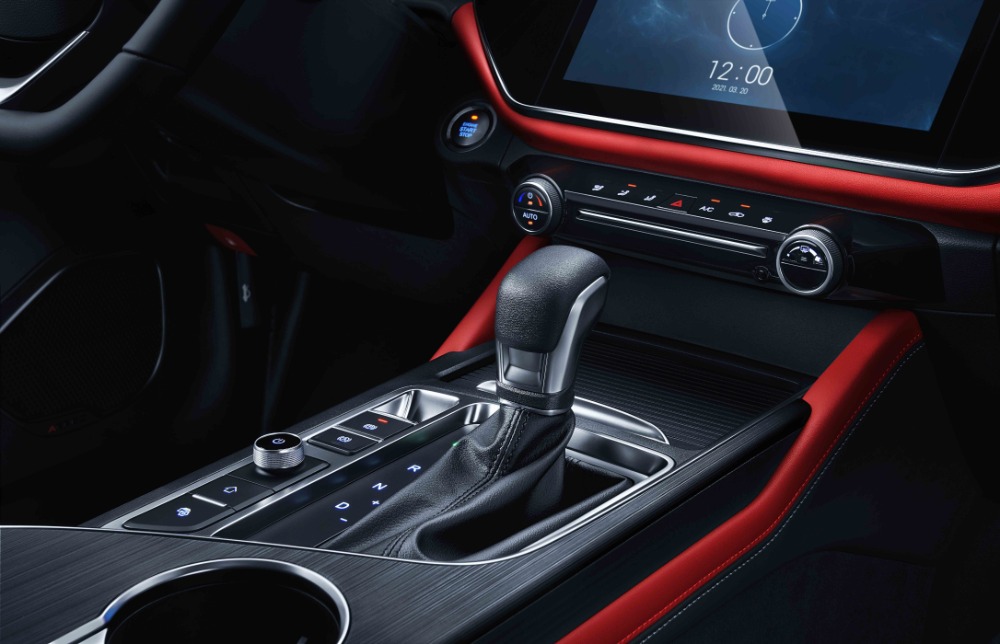 سيارة شيري اريزو 6 برو 2023 سيدان صغيرة مع مزايا اقتصادية تعرف عليها في السعودية سيارة شيري اريزو 6 برو 2023 الكونسول الوسطي