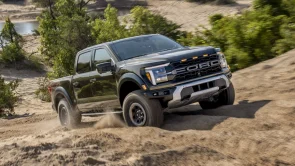 فورد F-150 رابتر R هي الآن أقوى شاحنة في التاريخ بمحرك احتراق داخلي بعد تحديث المحرك 6
