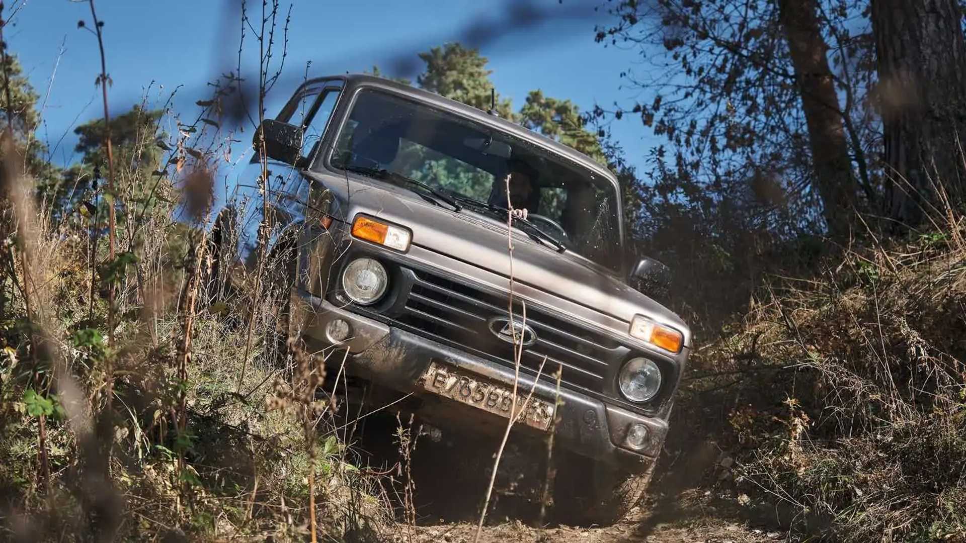 لادا نيفا تنتقل لعام 2024 بتحديثات تقنية متعددة للمحرك وأنظمة السلامة لادا نيفا تنتقل لعام 2024 بتحديثات تقنية متعددة للمحرك وأنظمة السلامة 4