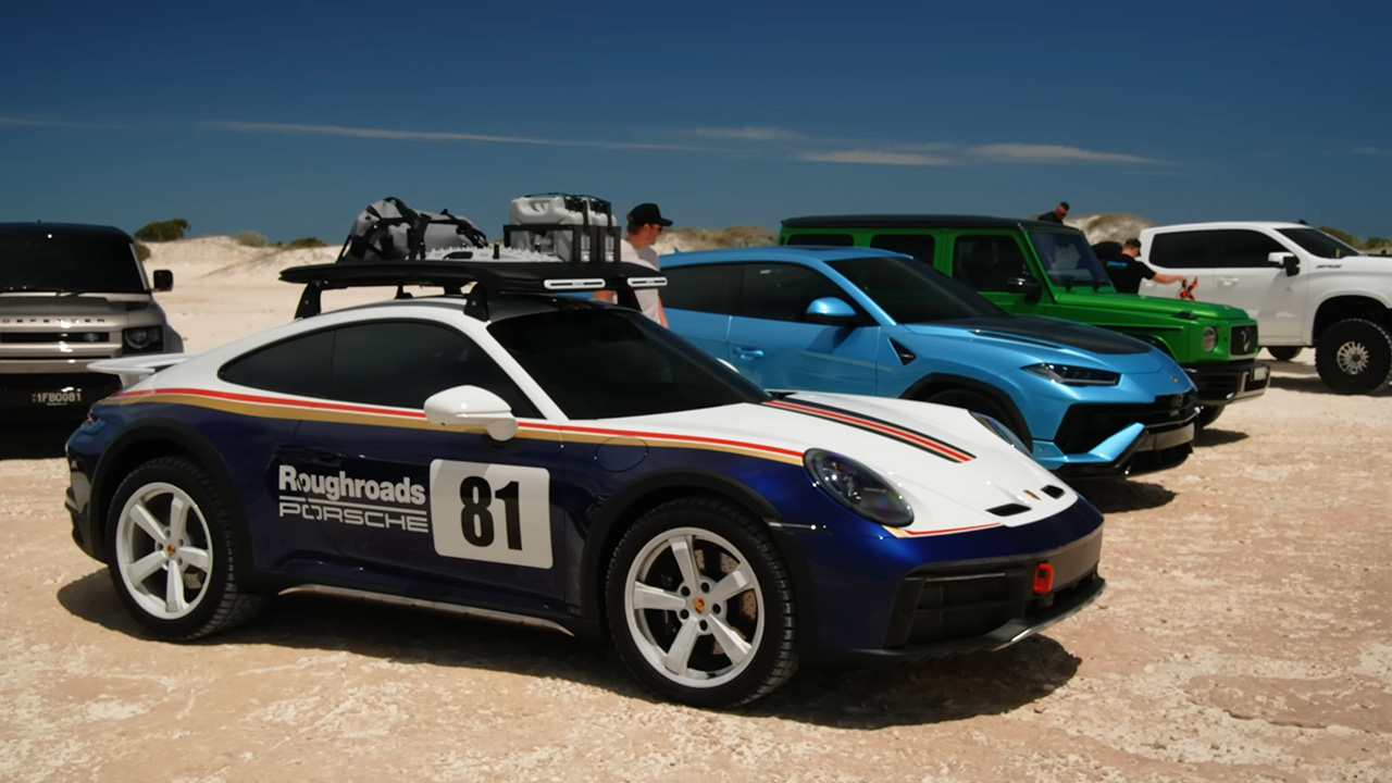 ملياردير أسترالي للألعاب يمتلك واحدة من أكثر مجموعات السيارات تميزاً في العالم بقيمة تتجاوز 100 مليون دولار ملياردير أسترالي للألعاب يمتلك واحدة من أكثر مجموعات السيارات تميزاً في العالم بقيمة تتجاوز 100 مليون دولار 11