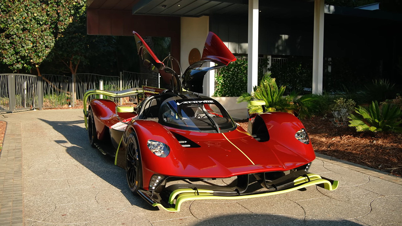 ملياردير أسترالي للألعاب يمتلك واحدة من أكثر مجموعات السيارات تميزاً في العالم بقيمة تتجاوز 100 مليون دولار ملياردير أسترالي للألعاب يمتلك واحدة من أكثر مجموعات السيارات تميزاً في العالم بقيمة تتجاوز 100 مليون دولار 7