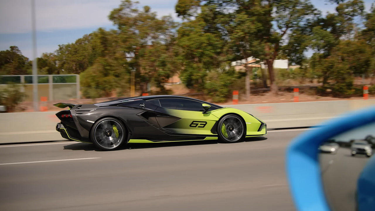 ملياردير أسترالي للألعاب يمتلك واحدة من أكثر مجموعات السيارات تميزاً في العالم بقيمة تتجاوز 100 مليون دولار ملياردير أسترالي للألعاب يمتلك واحدة من أكثر مجموعات السيارات تميزاً في العالم بقيمة تتجاوز 100 مليون دولار 6