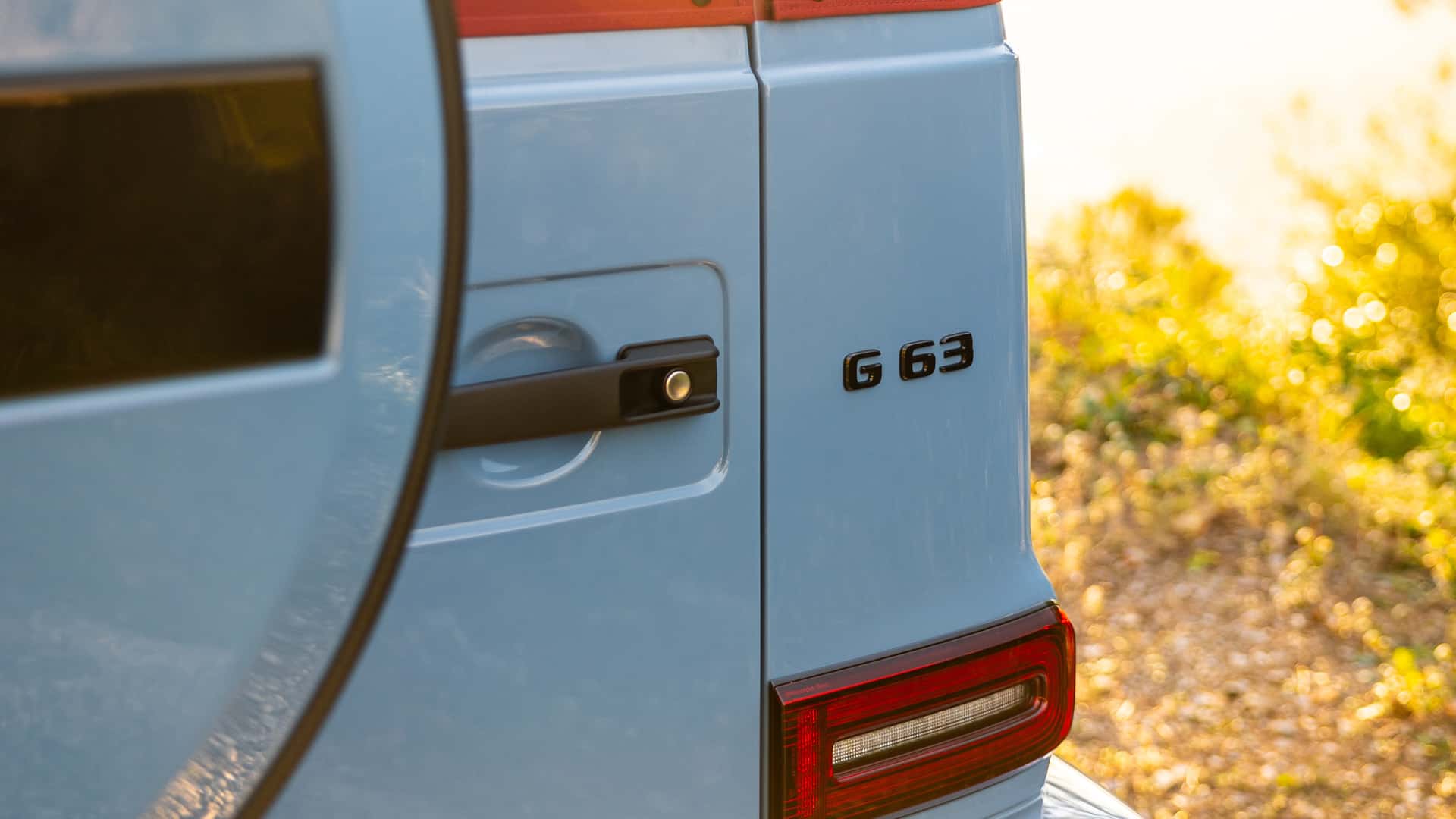 مرسيدس جي كلاس تحصل على إصدار مكشوف وحصري للغاية بسعر يتجاوز مليون يورو مرسيدس AMG G63 كابرولية